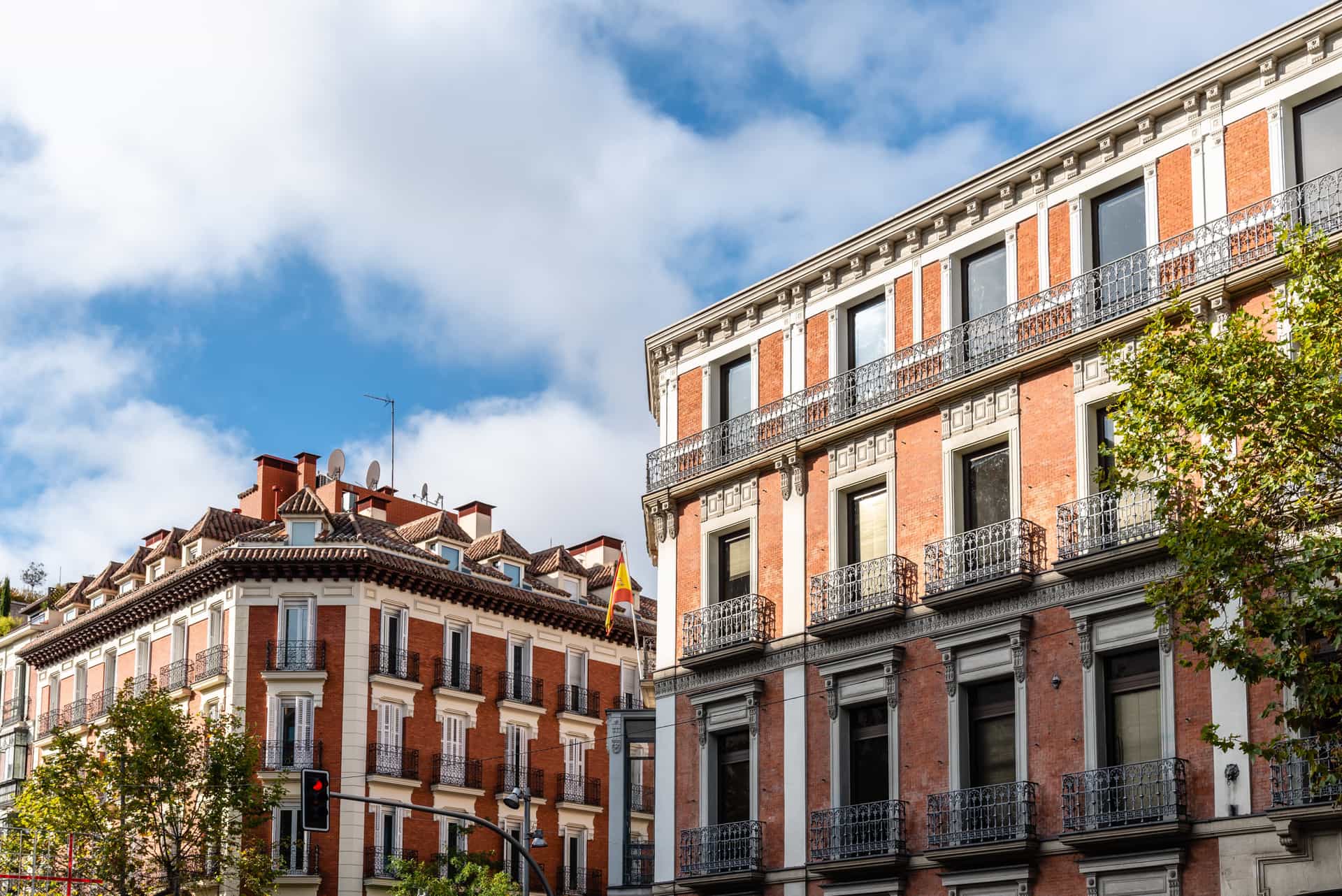 Edificio señorial de bloques de pisos